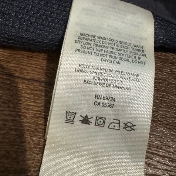 Columbia All Seasons Long Shorts Sz 10 Nocturnal Blue Omni-Shield 11" Inseam - Picture 6 of 10